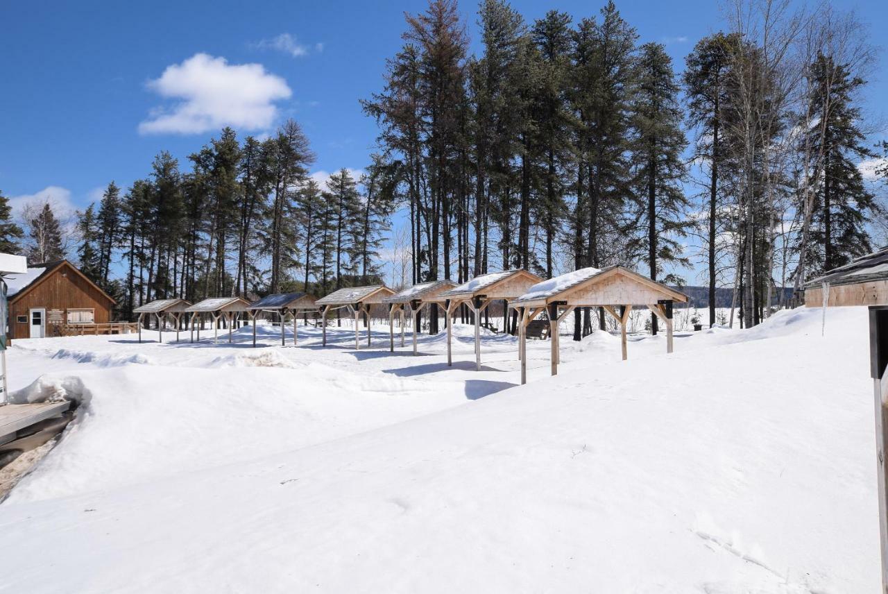 Les Condos Du Lac Taureau- Rooms & Condos Saint-Michel Kültér fotó